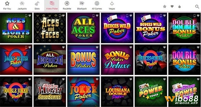 Chơi Poker với nhiều biến thể khác nhau như Joker Poker, Power Poker đầy thú vị