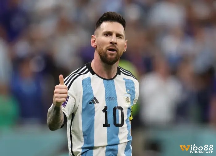 Lionel Messi là một tiền đạo tài năng và đầy ưu tú