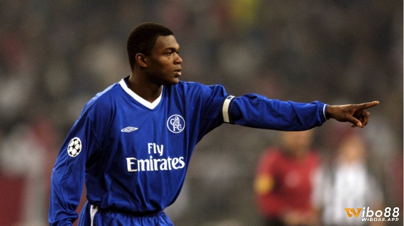 Hậu vệ hay nhất Chelsea để lại nhiều dấu ấn trên sân cỏ Marcel Desailly