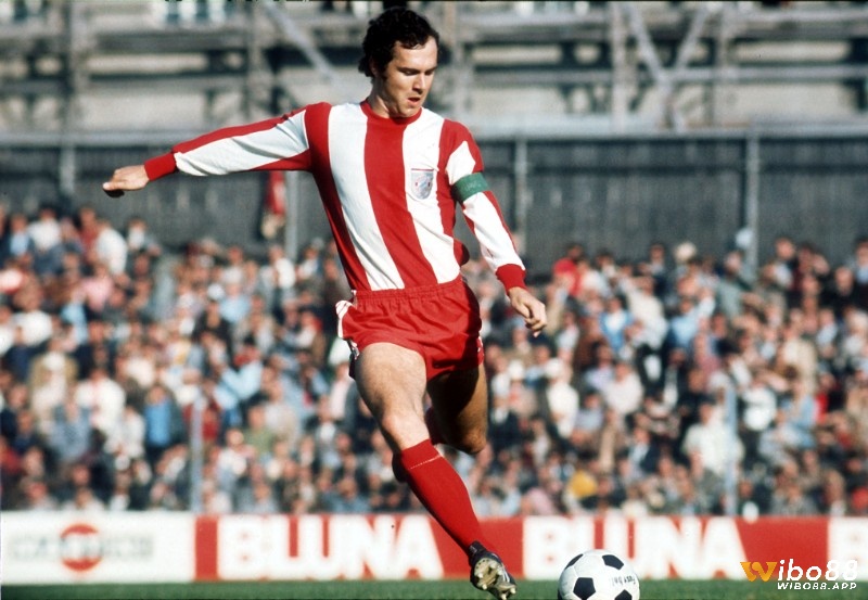 Franz Beckenbauer thì Hoàng đế chỉ có một!