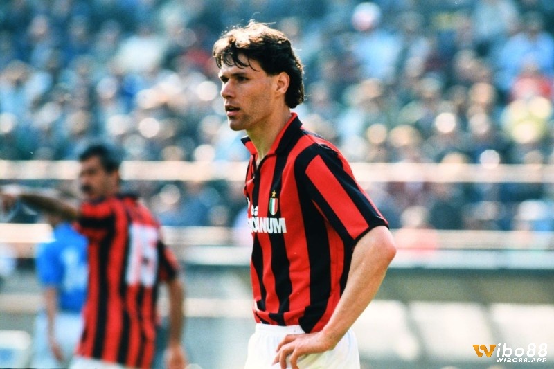 Marco Van Basten là một trong những cầu thủ xuất sắc nhất AC Milan