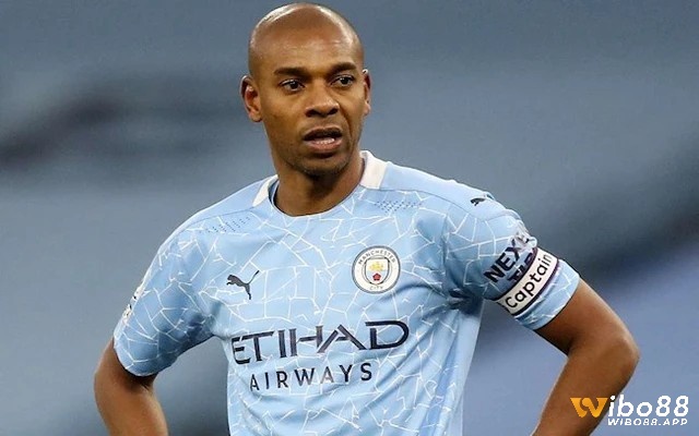 Cầu thủ xuất sắc nhất Manchester City - Fernandinho