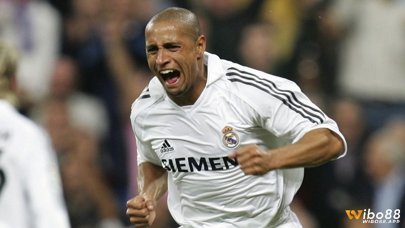 Đội hình xuất sắc nhất Real Madrid - Roberto Carlos