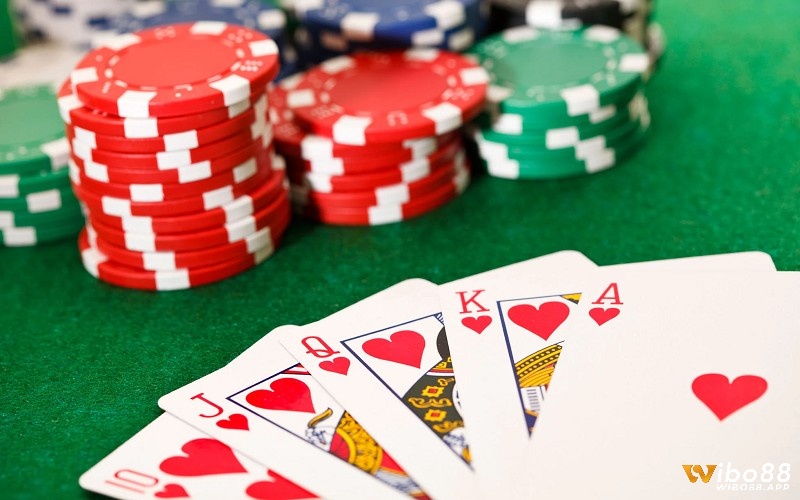 Kinh nghiệm đánh poker là phải nắm kỹ luật chơi