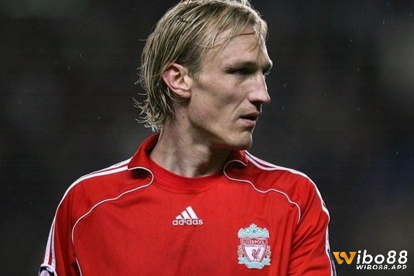 Sami - một trong các hậu vệ hay nhất Liverpool từng có bây giwof là trợ lý huấn luyện viên tại FC Haka