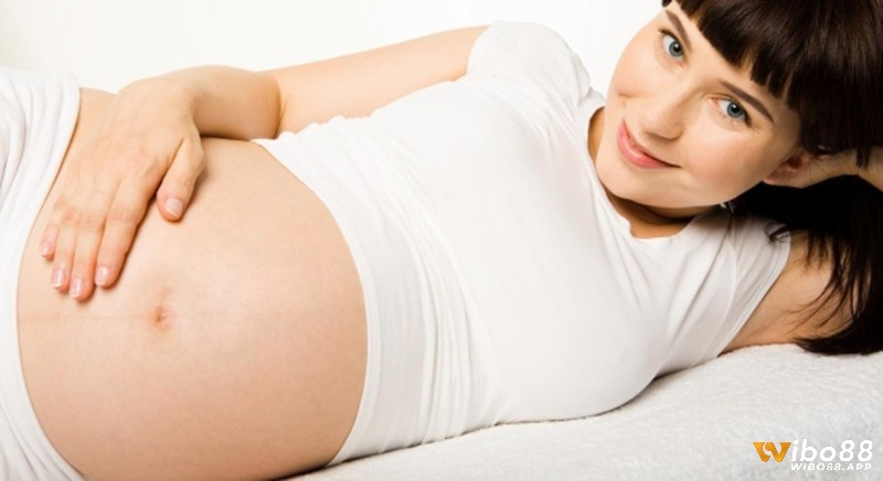 Giải mã giấc mơ thấy mình có thai trong các nền văn học khác