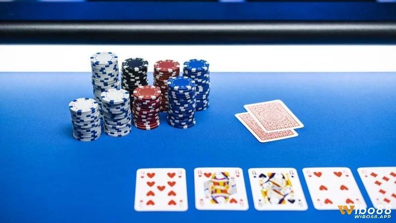 Những chiến thuật tham gia chơi Poker hiệu quả nhất